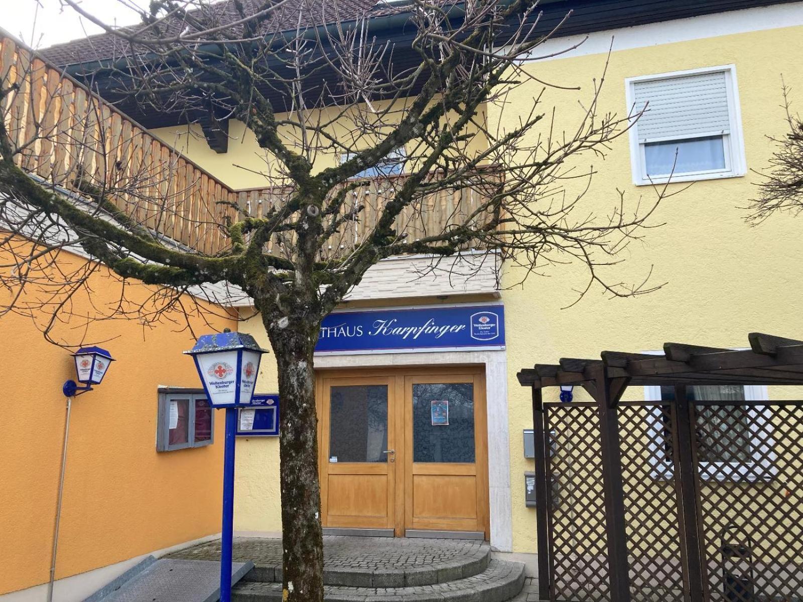 Gasthaus Karpfinger Aiterhofen Exterior foto